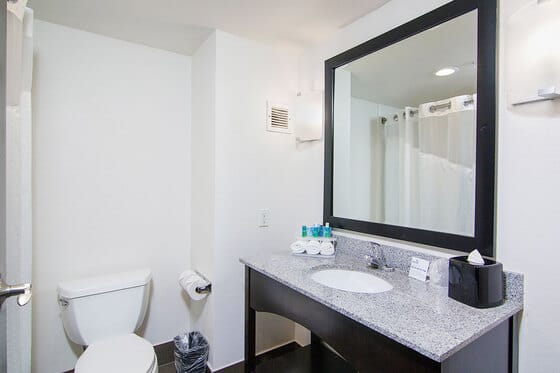 Holiday Inn Express & Suites Solana Beach-del Mar, an IHG Hotel