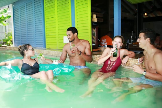 Pelican Bay Hotel 