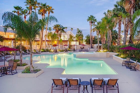 Crowne Plaza Phoenix - Chandler Golf Resort