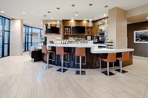 Holiday Inn Long Beach Airport