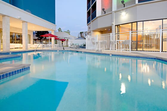 Holiday Inn Long Beach Airport