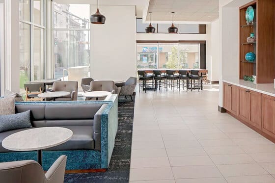 Hyatt Place Glendale / Los Angeles
