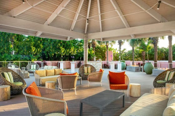 Beach House Suites
