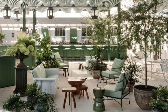 Canoe Place Inn & Cottages