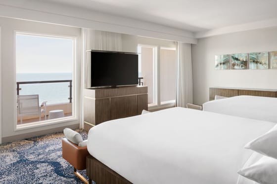 Delta Hotels by Marriott Virginia Beach Waterfront Suites