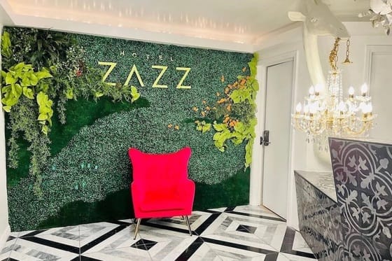 Hotel Zazz