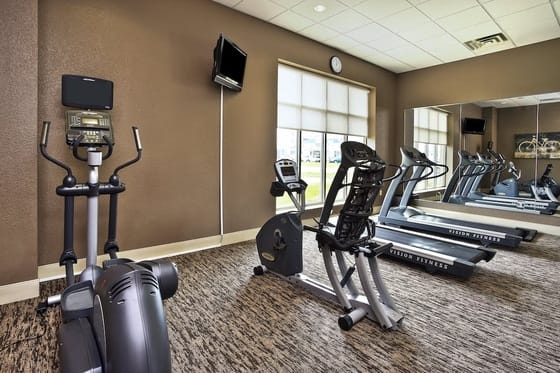 Holiday Inn & Suites Green Bay Stadium, an IHG Hotel