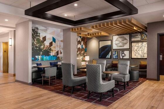 Hyatt Place Indianapolis Airport