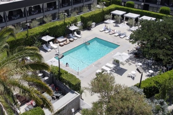 Luxe Sunset Boulevard Hotel