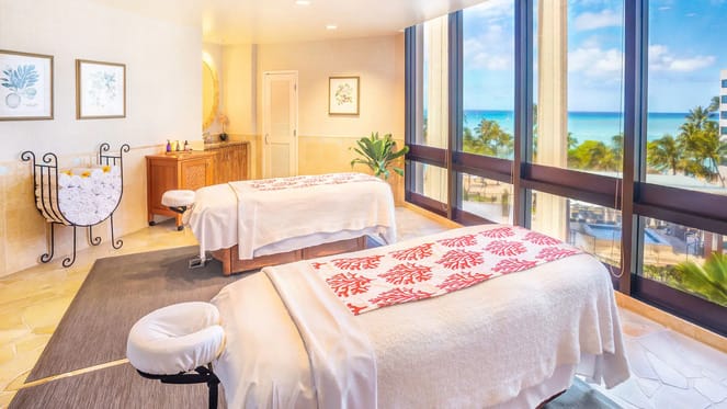Hyatt Regency Waikiki Beach Resort and Spa 