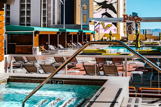 Plaza Hotel & Casino