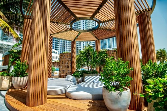 The Diplomat Beach Resort 