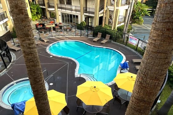 Comfort Inn & Suites Orange County John Wayne Airport