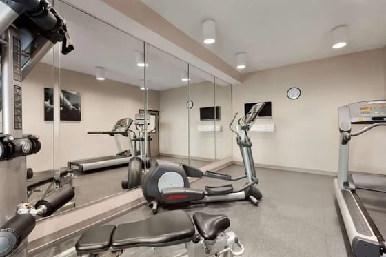 Country Inn & Suites by Radisson, Warner Robins, GA