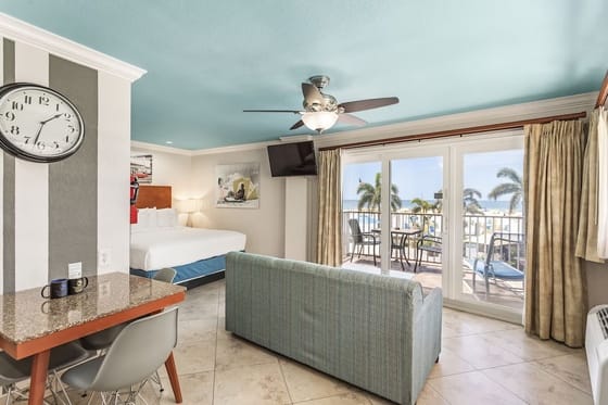 Plaza Beach Hotel - Beachfront Resort