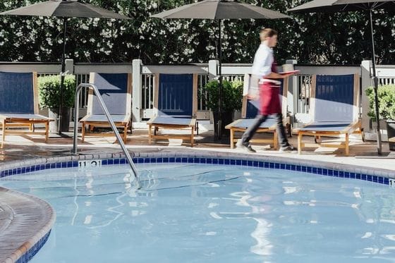 Vinland Hotel and Lounge