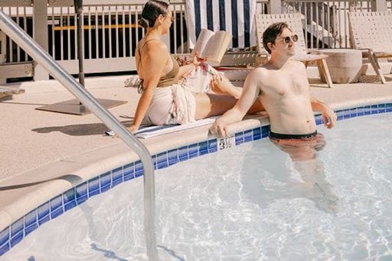 Vinland Hotel and Lounge