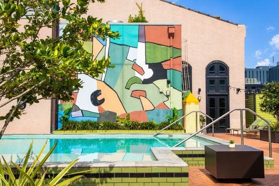 High Five Pool & Rooftop Bar