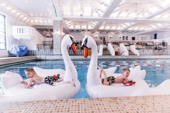 InterContinental Chicago: Pool Spa Day Pass Chicago ResortPass