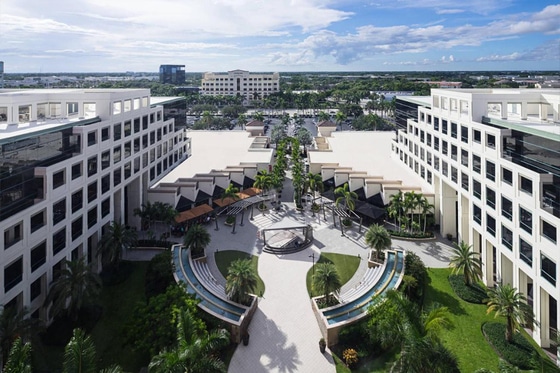 Boca Raton Marriott at Boca Center: Pool & Spa Day Pass Boca Raton ...