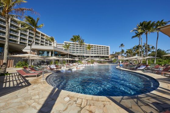 Plaza Ritz Turtle The Ritz-Carlton O‘ahu, Turtle Bay: Pool & Spa Day Pass Kahuku | ResortPass